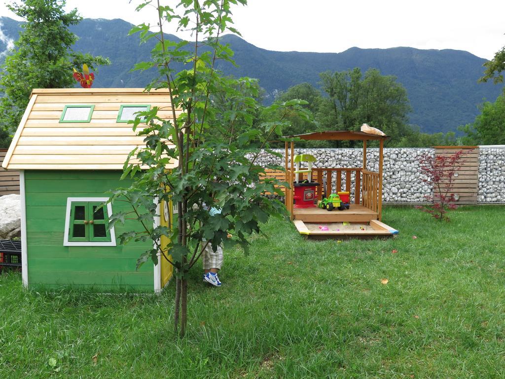 Apartments Skok With Rafting And Free Parking Бовец Екстериор снимка