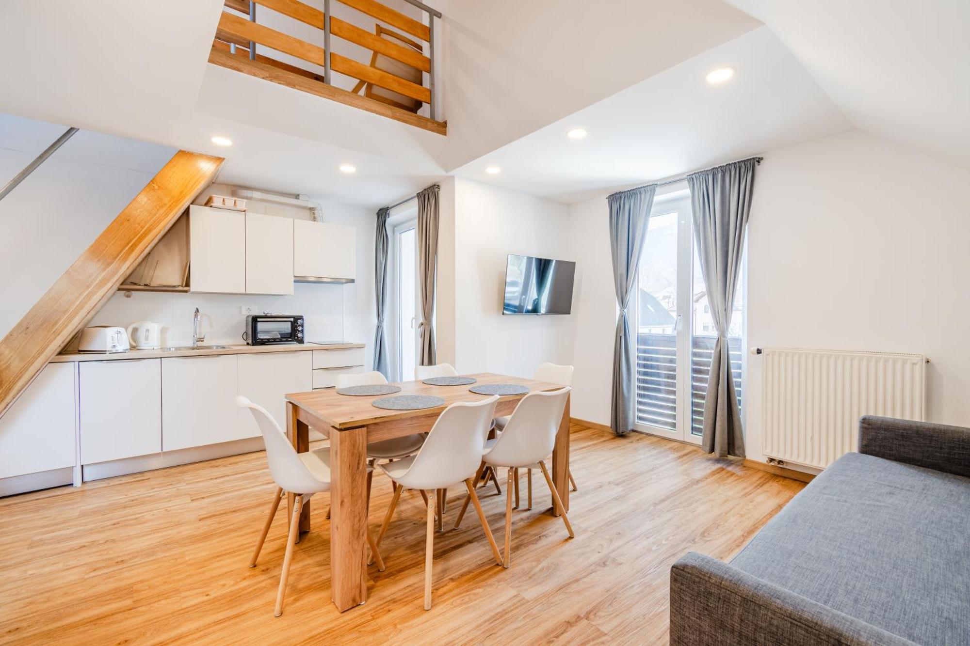 Apartments Skok With Rafting And Free Parking Бовец Екстериор снимка