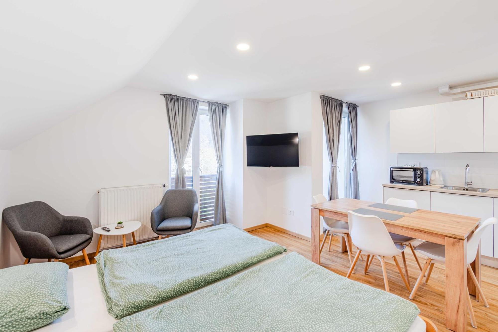 Apartments Skok With Rafting And Free Parking Бовец Екстериор снимка