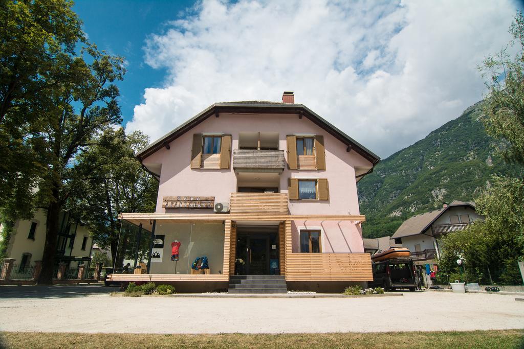 Apartments Skok With Rafting And Free Parking Бовец Екстериор снимка